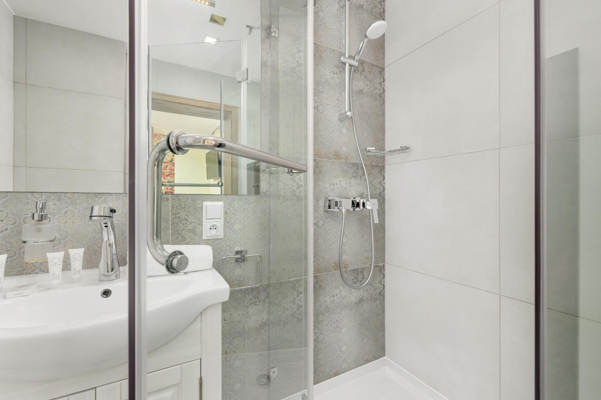 Nowoczesne I Stylowe Apartamenty W Centrum Bytomia Blisko Rynku By Noclegi Renters Exterior photo